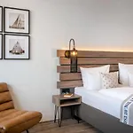 Otel Yachtclub 4*