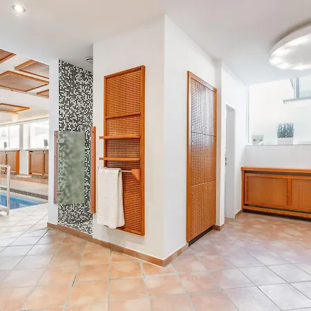 Yachtclub ホテル 4*