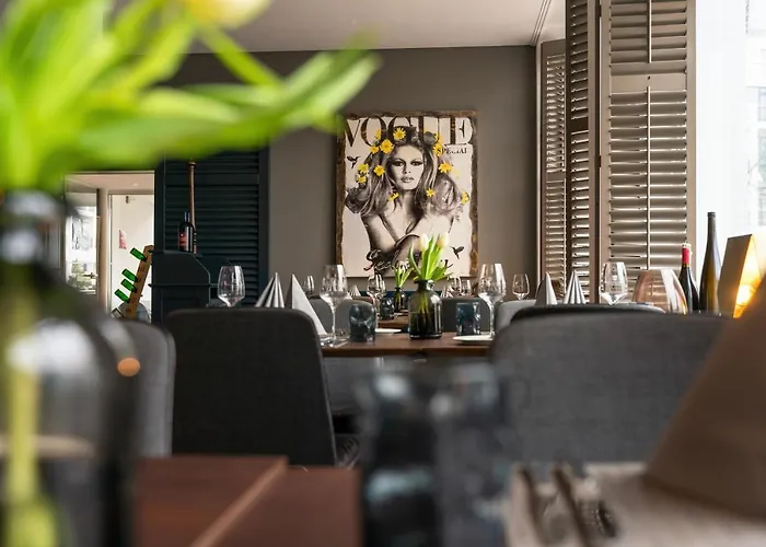 Hotell Yachtclub 4*